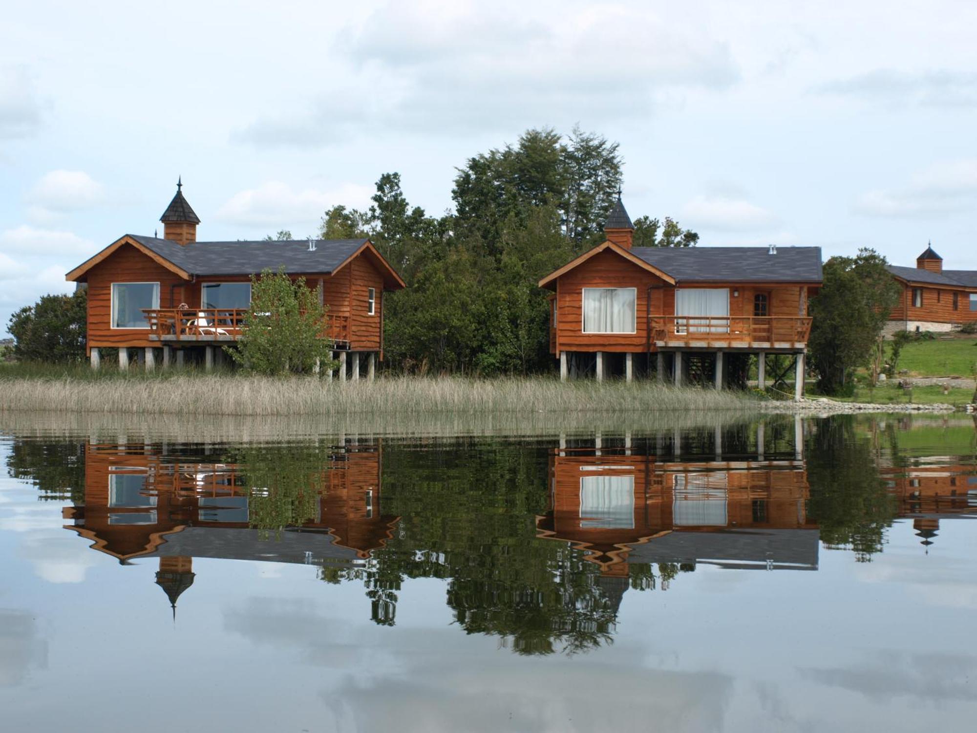 Cabanas Gracias A La Vida Lodge プエルト・バラス エクステリア 写真