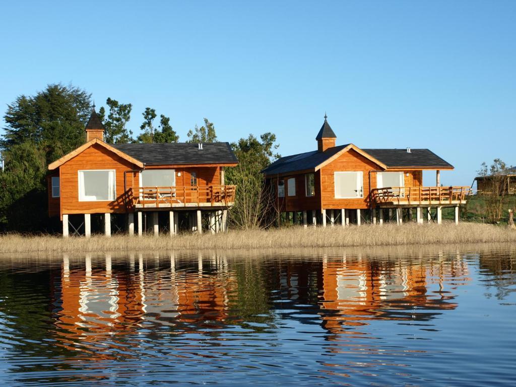 Cabanas Gracias A La Vida Lodge プエルト・バラス エクステリア 写真